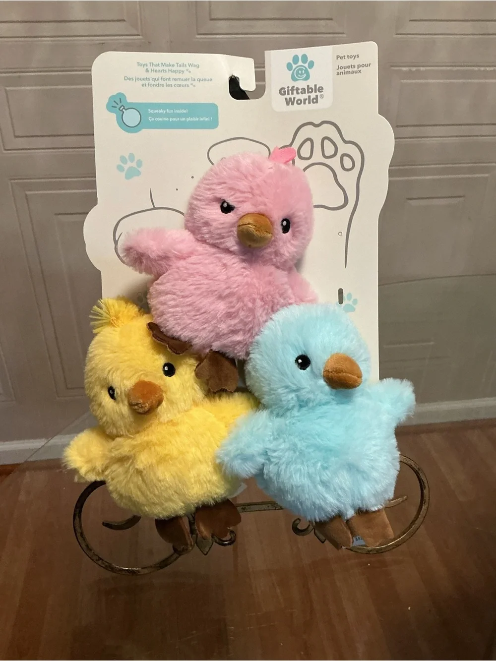 Beautiful Giftable World Chickens  Set Of 3 Stuffed Dog Toy With Squeaker 5.5